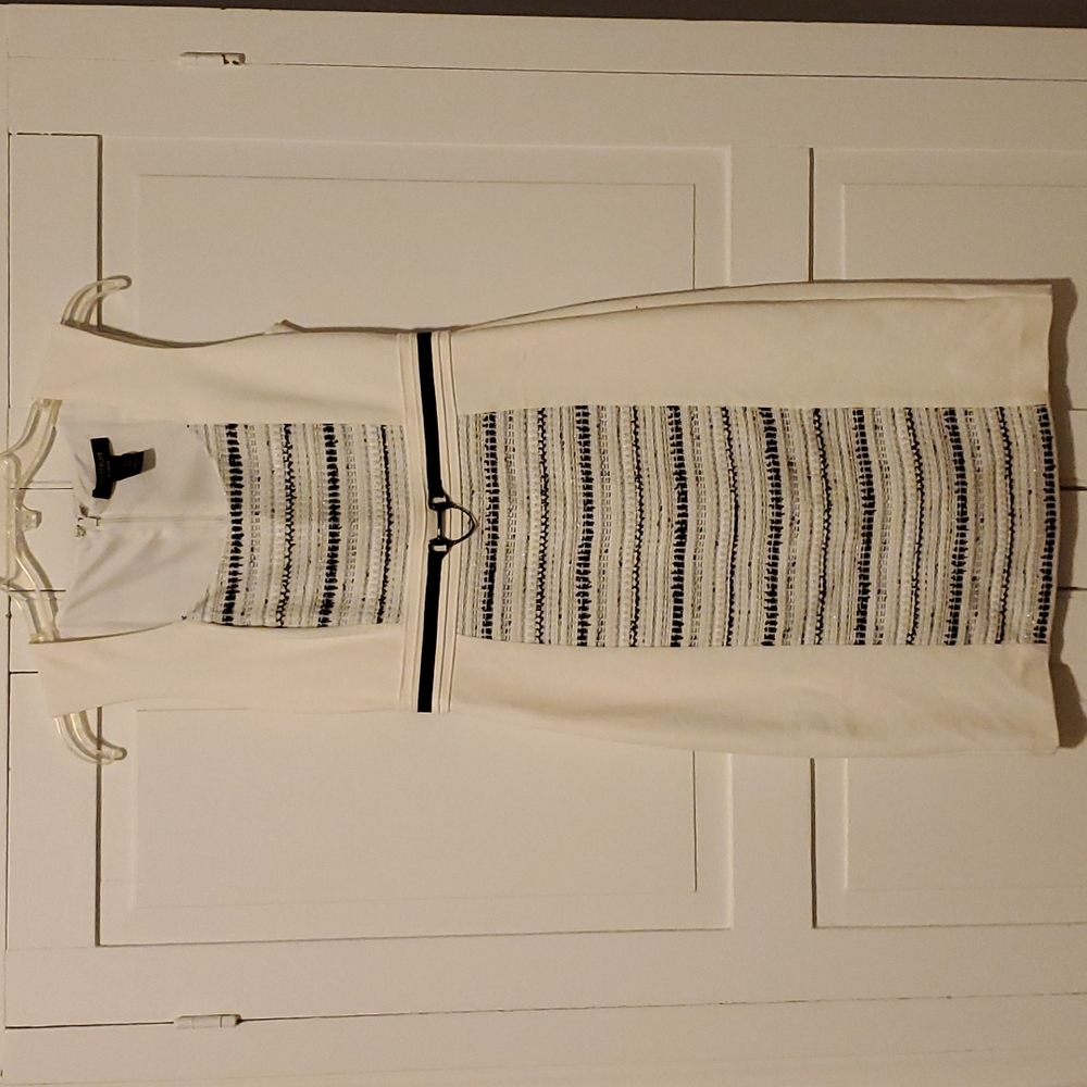 White house/Black Market 4 petite Dress